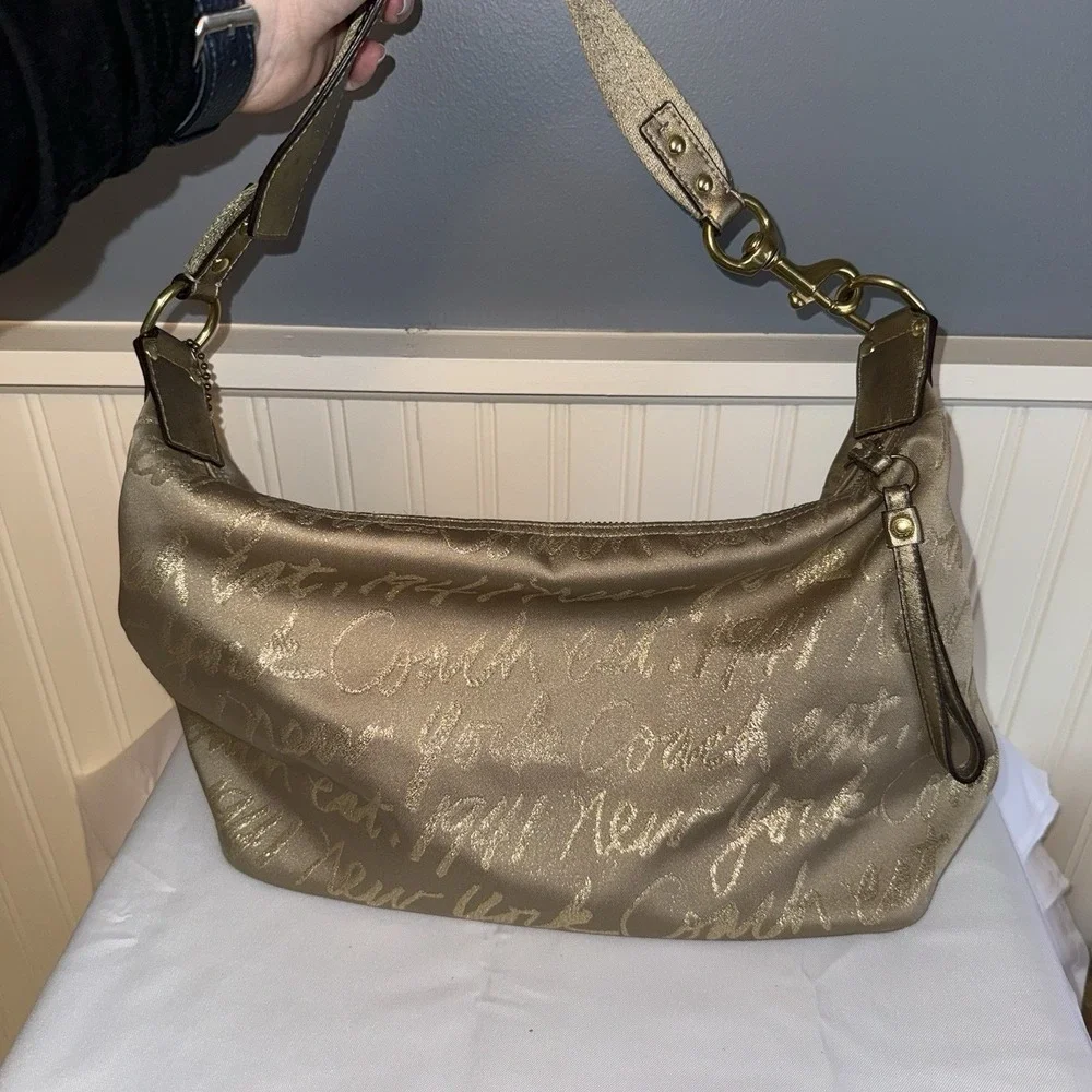 Coach Ltd Ed Poppy Lurex Script F17472 Hobo Shoulder Bag Gold Jacquard & Leather